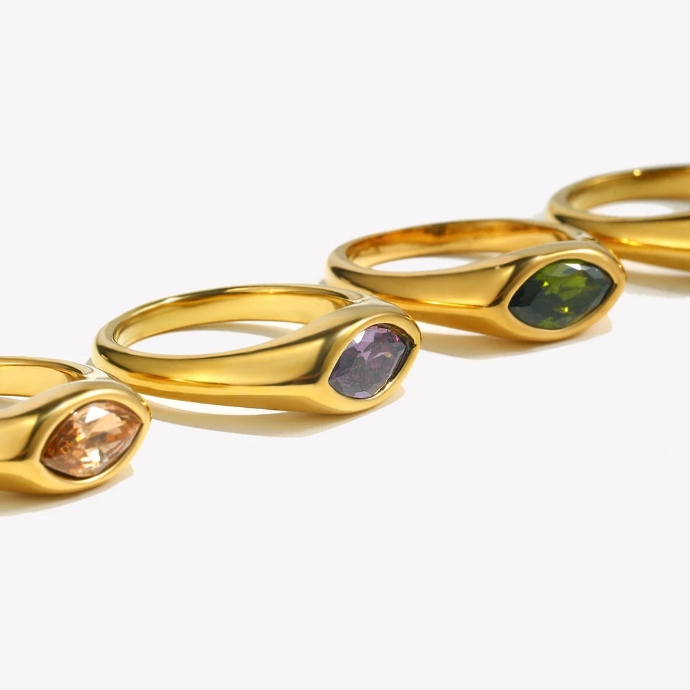 Belle Horse  Ring