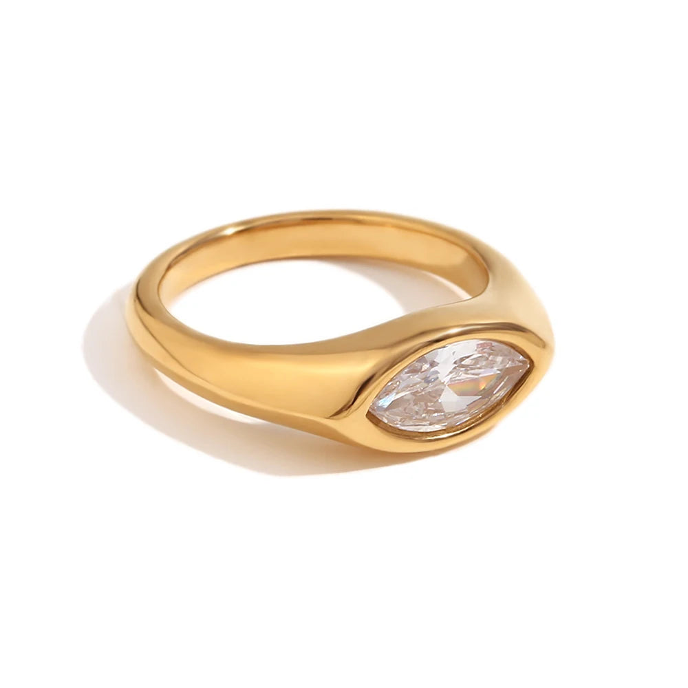 Belle Horse  Ring